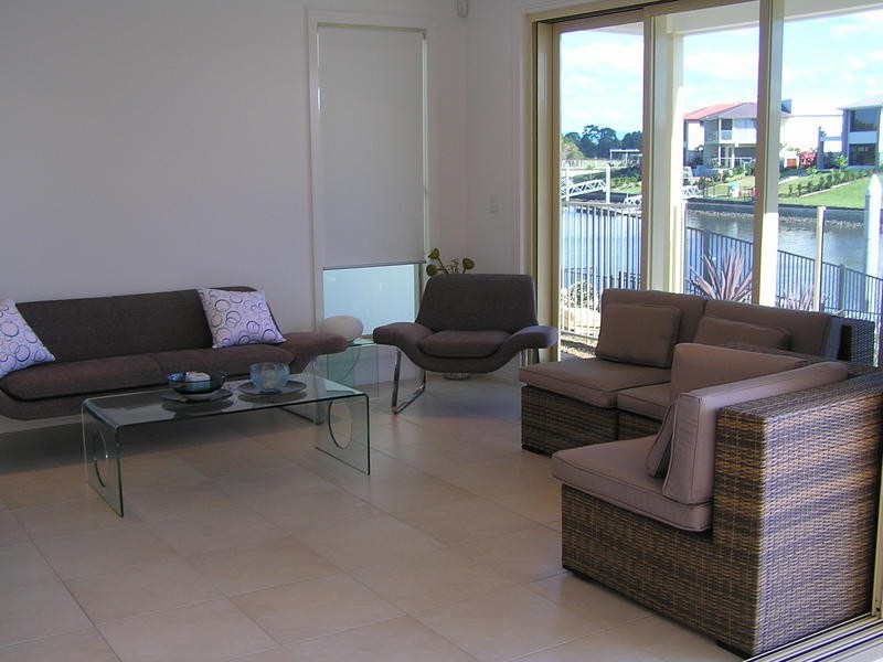 Hope Island QLD 4212