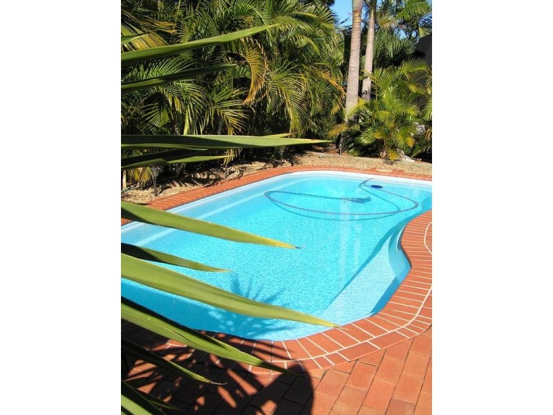 25 Westpark Court, Helensvale QLD 4212