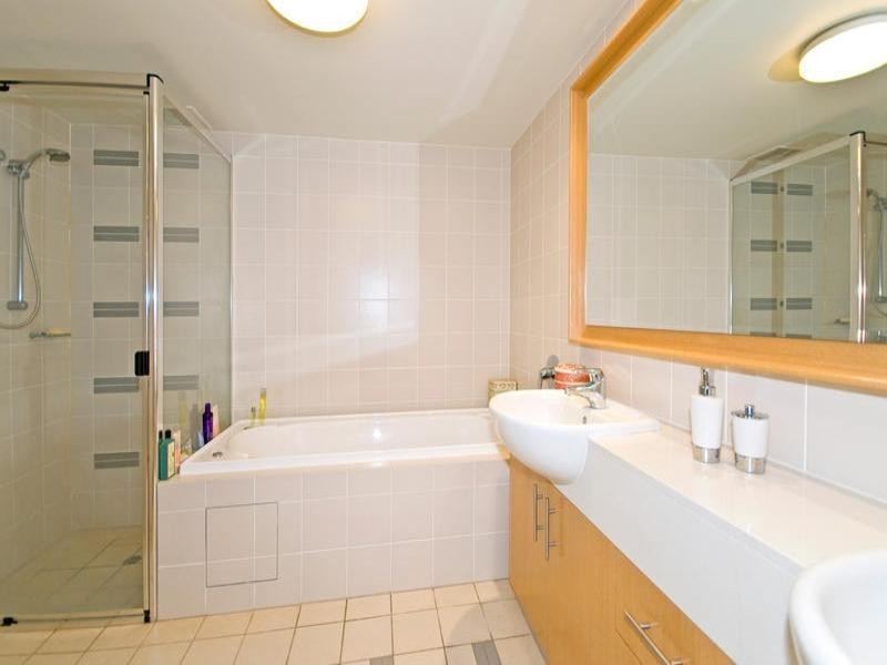 Hope Island QLD 4212