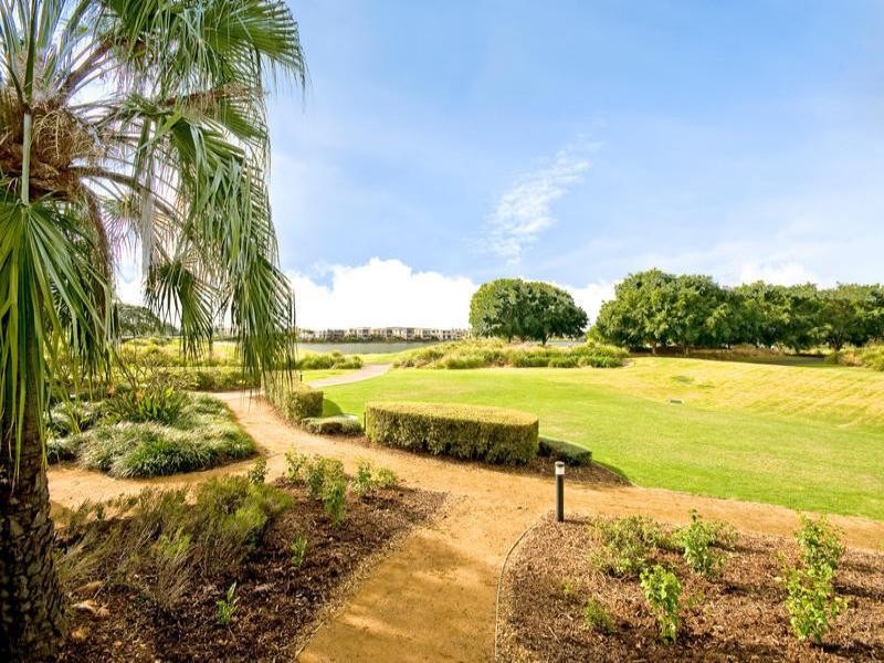 Hope Island QLD 4212