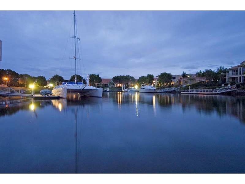 Hope Island QLD 4212