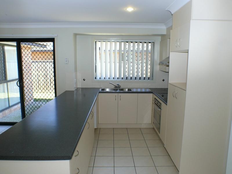 4 Tuckeroo Place, Sunnybank Hills QLD 4109