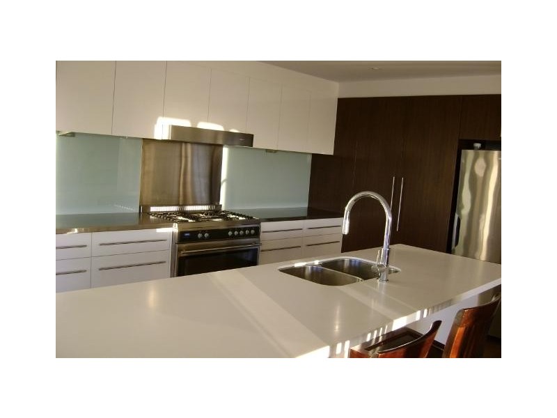 Pacific Pines QLD 4211
