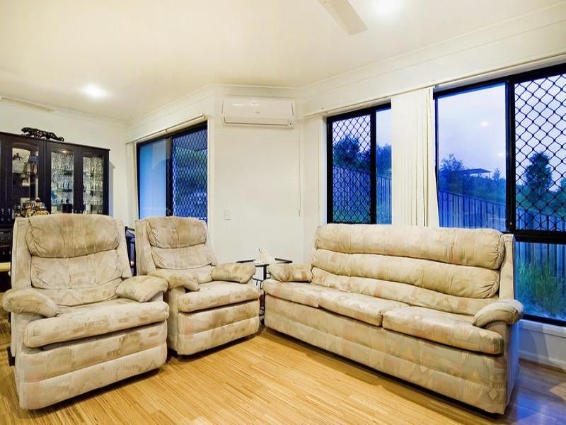 Pacific Pines QLD 4211