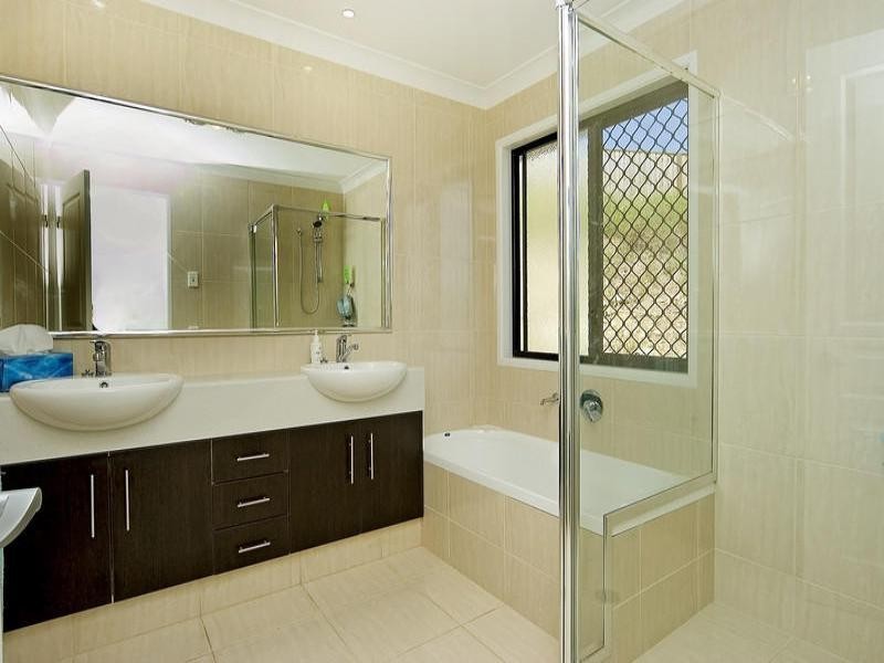 Pacific Pines QLD 4211