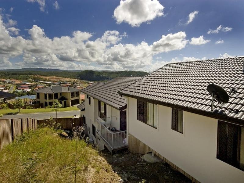 Pacific Pines QLD 4211