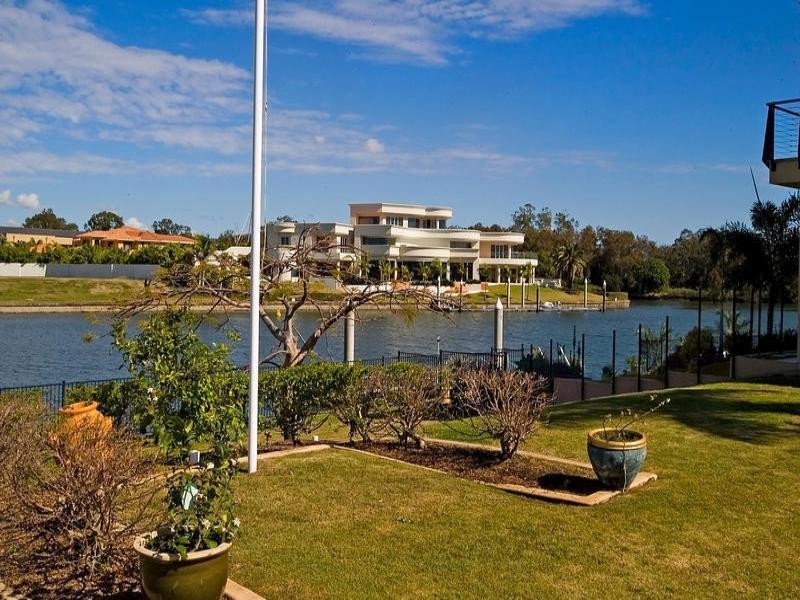 Hope Island QLD 4212