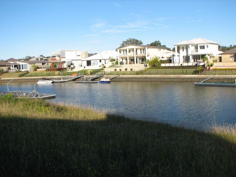 61 Southaven Drive, Helensvale QLD 4212