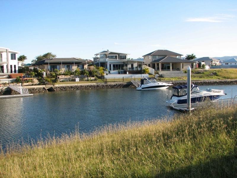 61 Southaven Drive, Helensvale QLD 4212