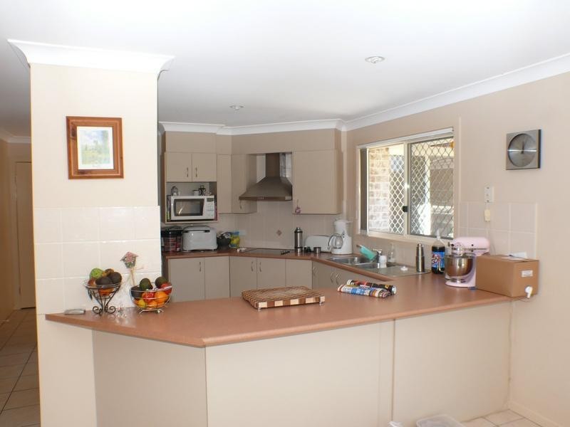 50 Tallowood Way, Sunnybank Hills QLD 4109