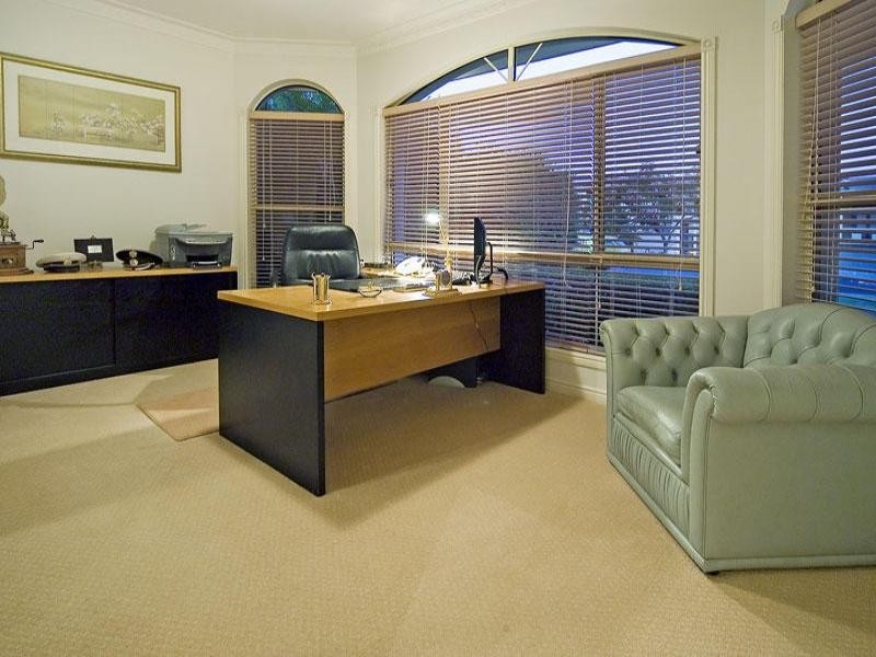 Hope Island QLD 4212