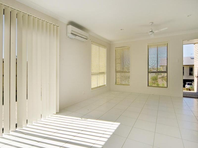 1 1 Tallon Street, Upper Coomera QLD 4209