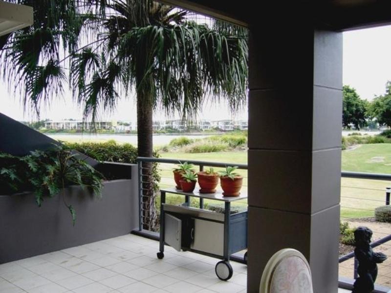 Hope Island QLD 4212