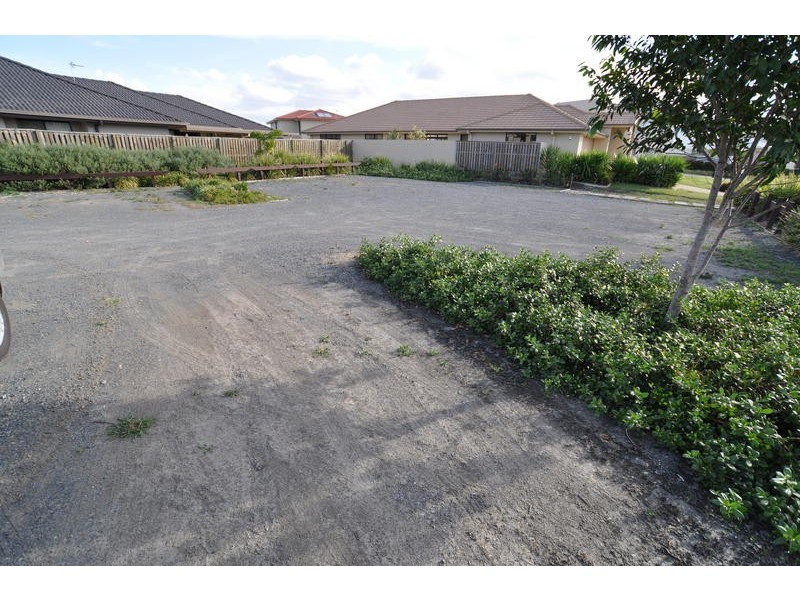 8 Temple Island Circuit, Oxenford QLD 4210