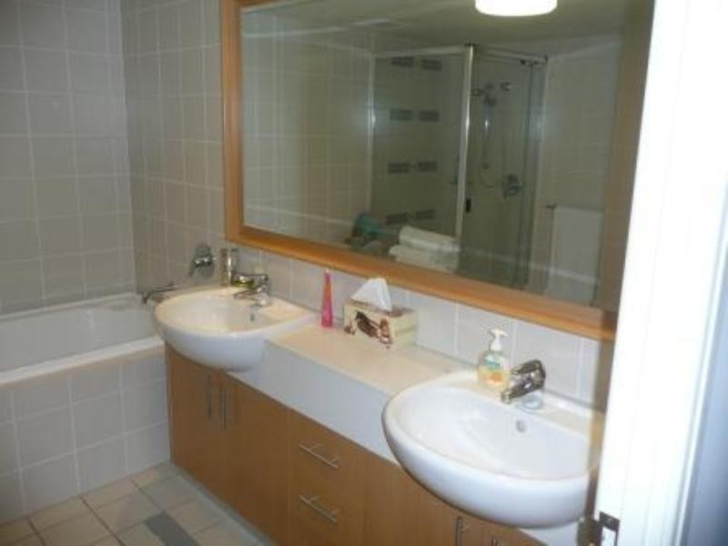 8437 Magnolia Drive East, Hope Island QLD 4212