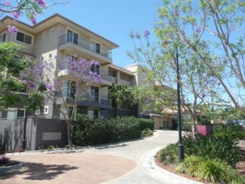 8437 Magnolia Drive East, Hope Island QLD 4212