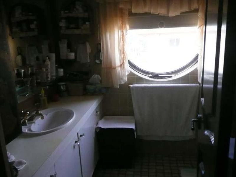 4 Acapulco. Thornton Street, Surfers Paradise QLD 4217