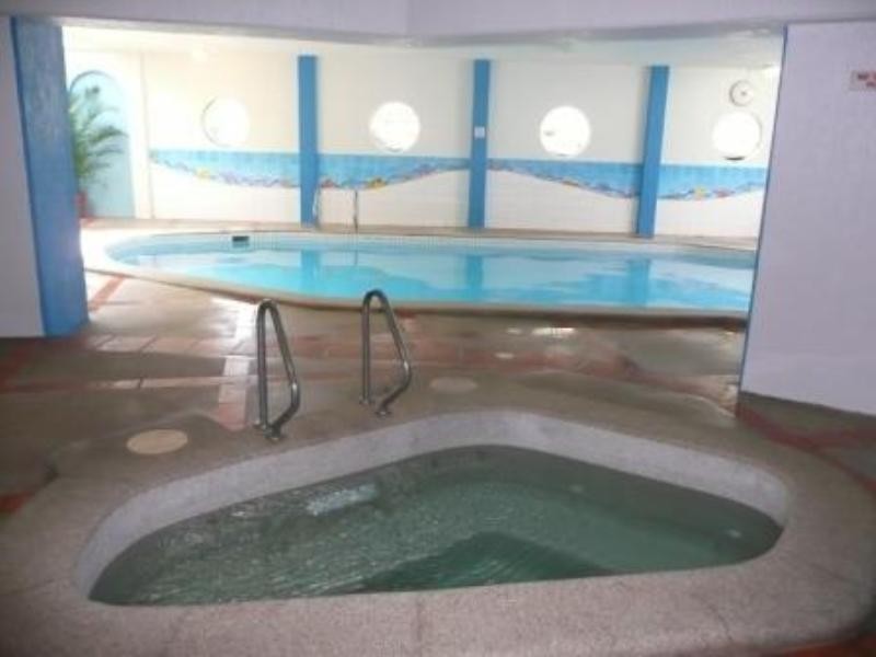 4 Acapulco. Thornton Street, Surfers Paradise QLD 4217