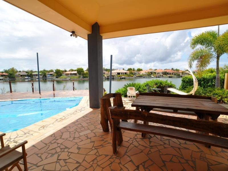 156 Monterey Keys Drive, Helensvale QLD 4212