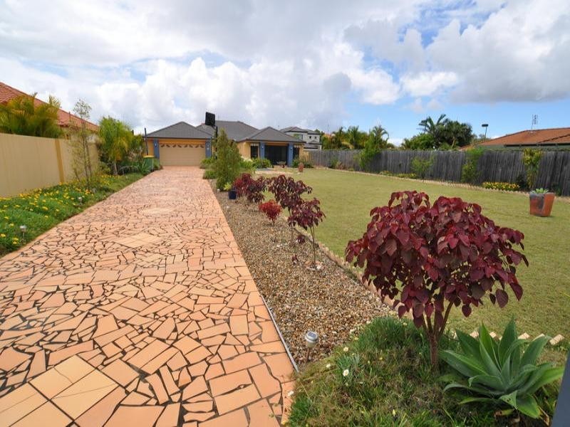 156 Monterey Keys Drive, Helensvale QLD 4212