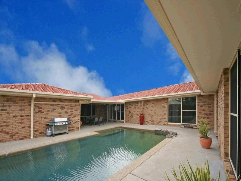 9 Arlene Park Terrace, Helensvale QLD 4212