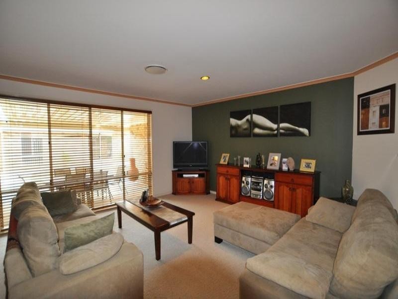 9 Arlene Park Terrace, Helensvale QLD 4212