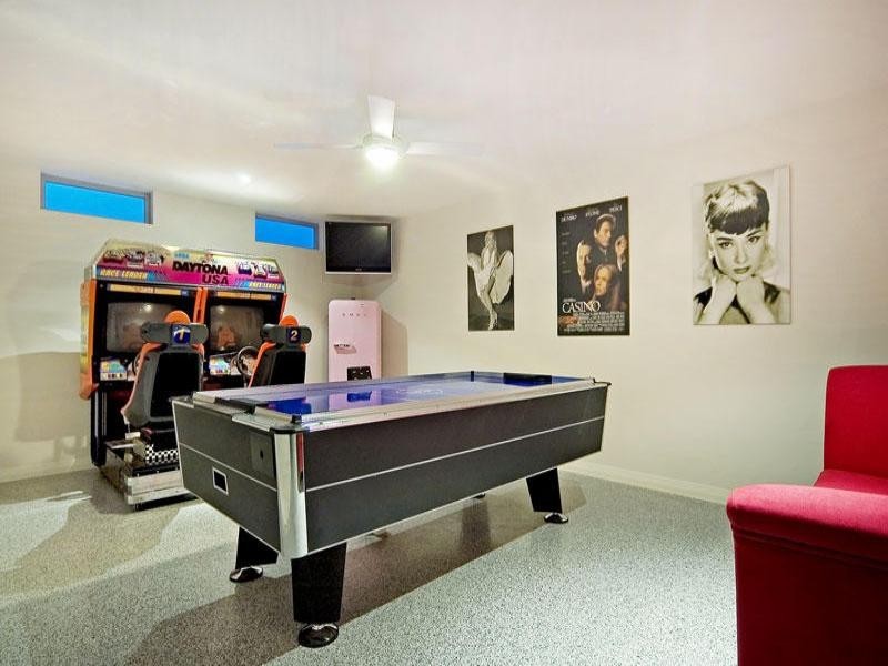 Paradise Point QLD 4216