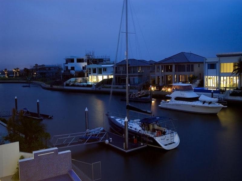 Paradise Point QLD 4216