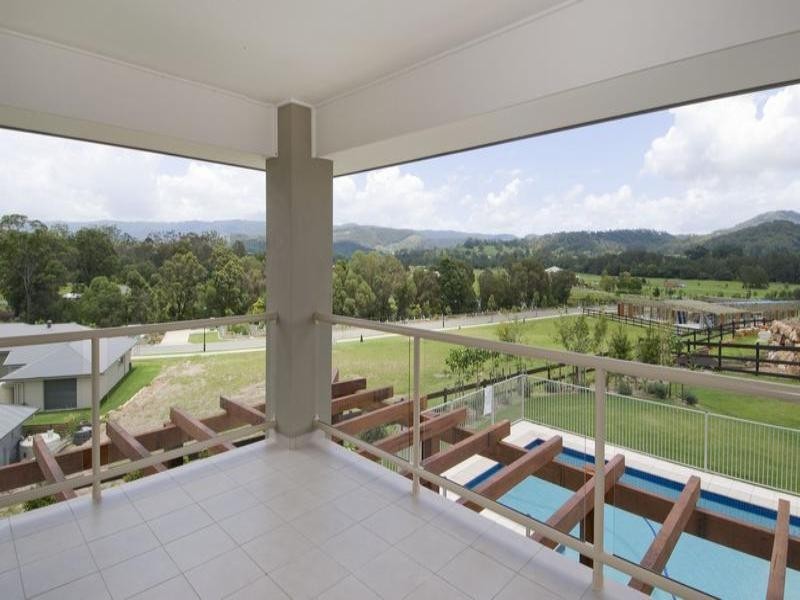 9 Greenacre Way, Maudsland QLD 4210