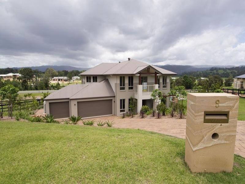 9 Greenacre Way, Maudsland QLD 4210