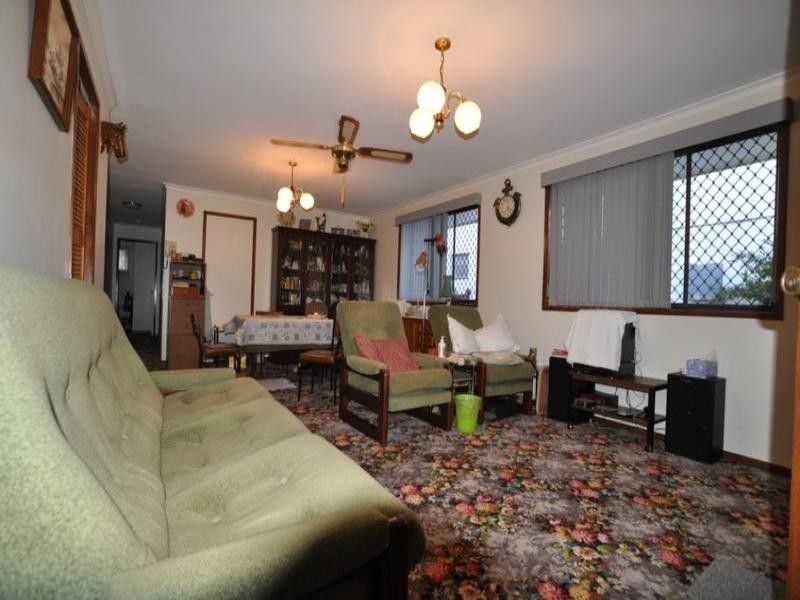 44 Fifteenth Avenue, Palm Beach QLD 4221