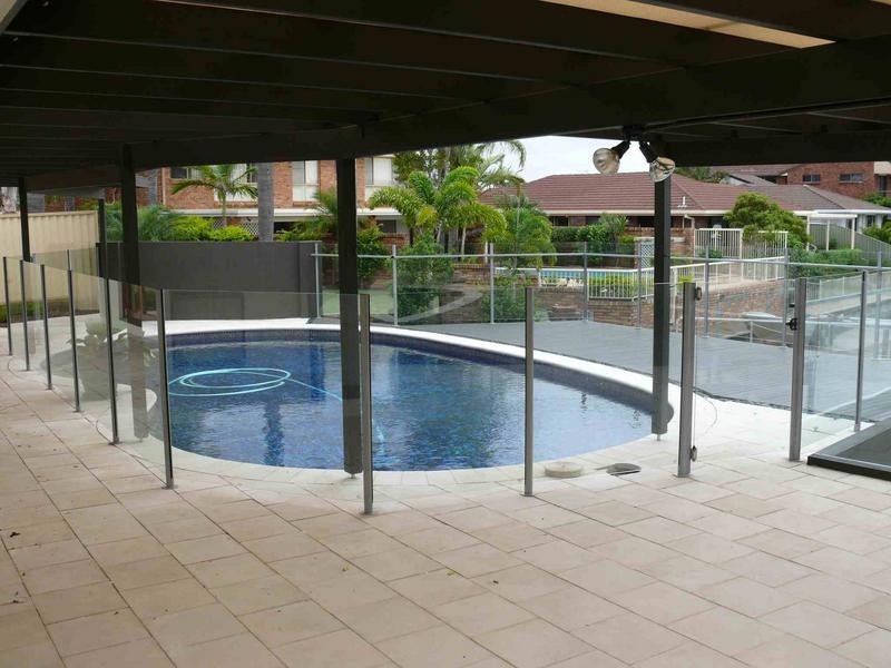 7 Tradewinds Avenue, Paradise Point QLD 4216