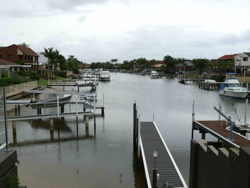 7 Tradewinds Avenue, Paradise Point QLD 4216