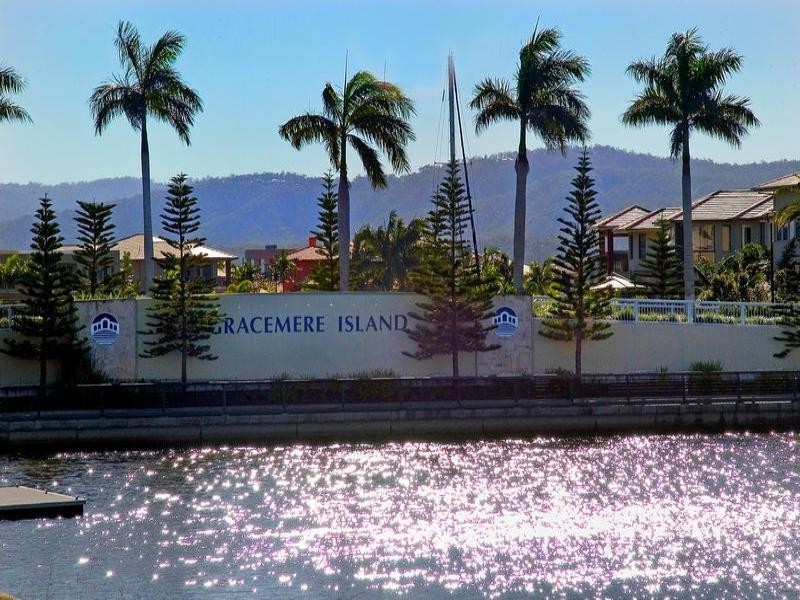 2220 Taromeo Court, Hope Island QLD 4212