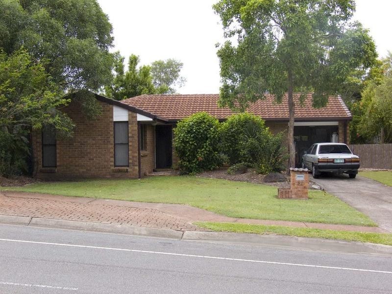 97 Village Way, Oxenford QLD 4210