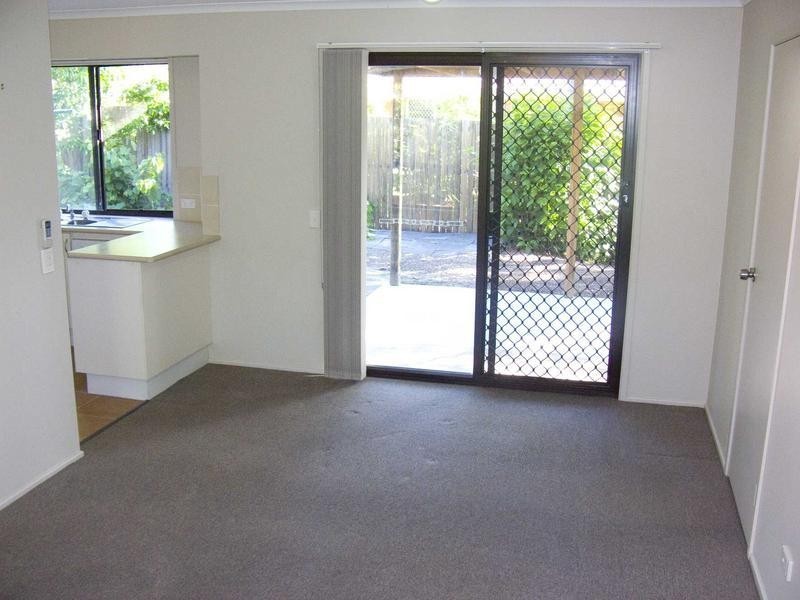 97 Village Way, Oxenford QLD 4210