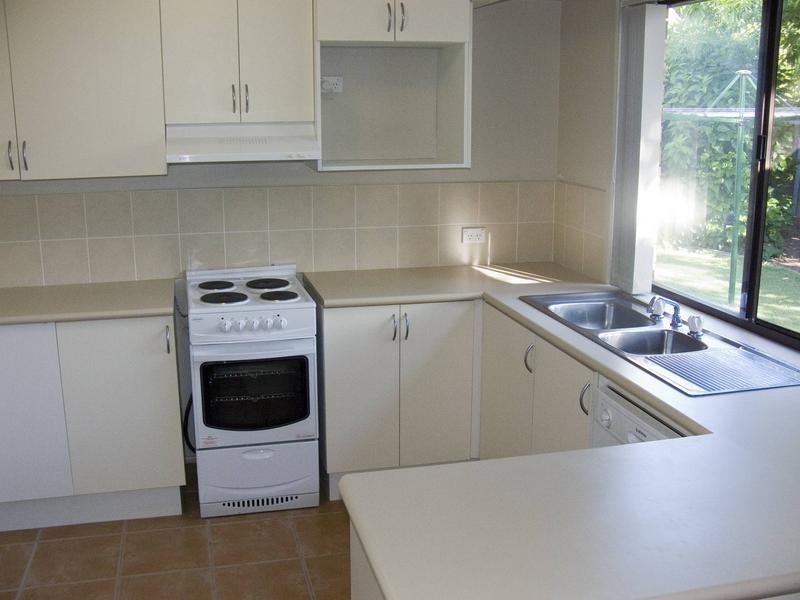 97 Village Way, Oxenford QLD 4210