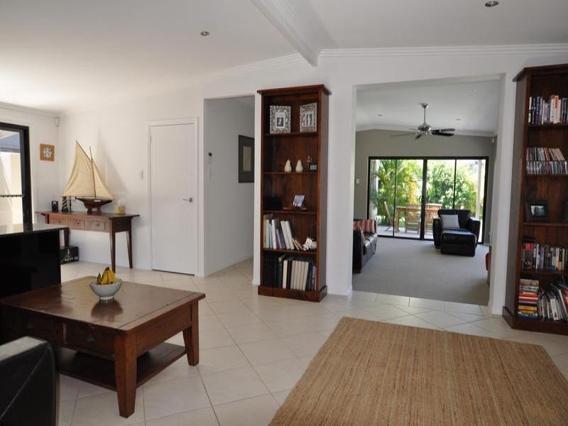 15 Wells Street, Southport QLD 4215