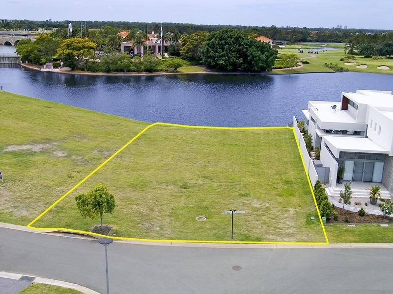 6179 Bolsena Circuit, Hope Island QLD 4212