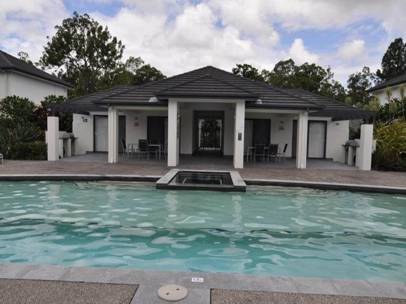 34 24 Jessica Drive, Upper Coomera QLD 4209