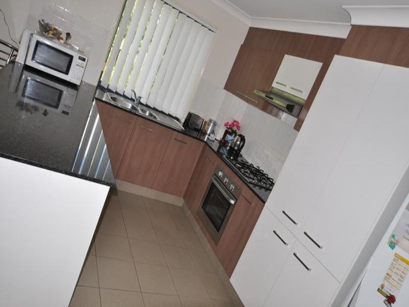 34 24 Jessica Drive, Upper Coomera QLD 4209