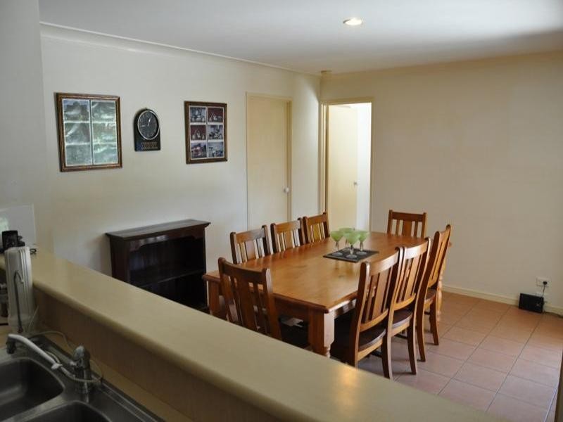 14 Rosswood Court, Helensvale QLD 4212