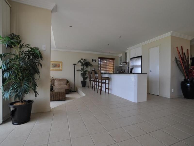 32 Convery Crescent, Highland Park QLD 4211