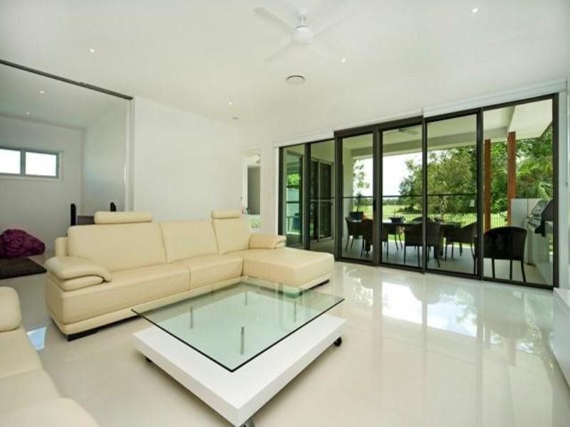 9120 Peter Senior Drive, Hope Island QLD 4212
