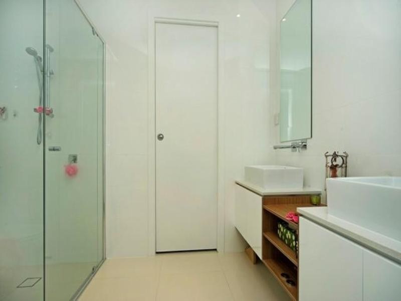 9120 Peter Senior Drive, Hope Island QLD 4212