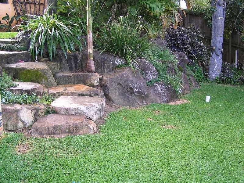 6 Jerrob Court, Carrara QLD 4211