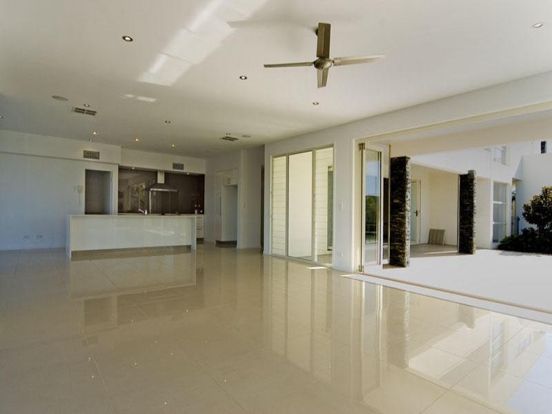 Hope Island QLD 4212