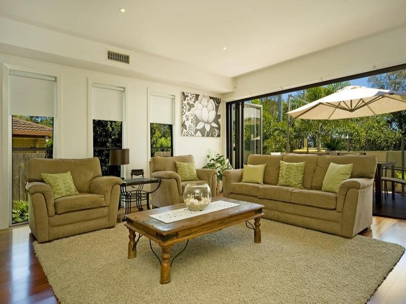 1/30 Poinsettia Avenue, Runaway Bay QLD 4216