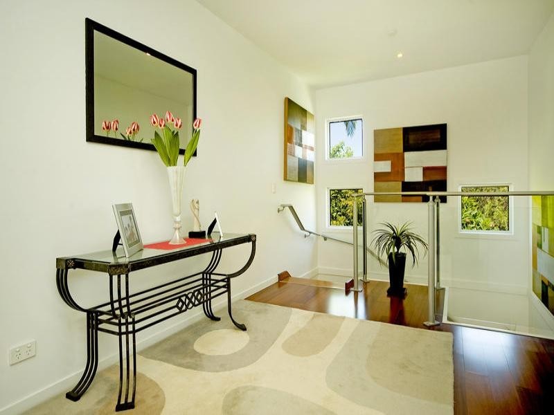 1/30 Poinsettia Avenue, Runaway Bay QLD 4216