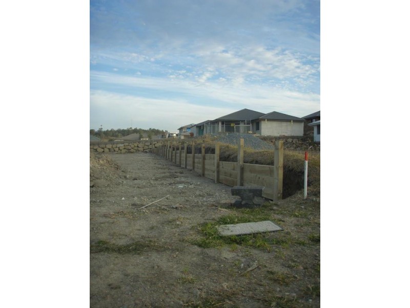 Pacific Pines QLD 4211